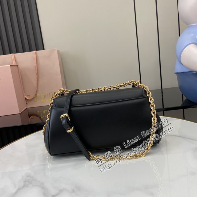 miumiu繆繆專櫃最新款法棍包鏈條單肩斜挎女包 jh2568型號：5BD266